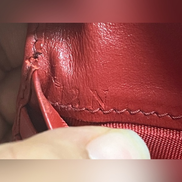 PRADA Bow wallet (repainted) - Picture 9 of 10